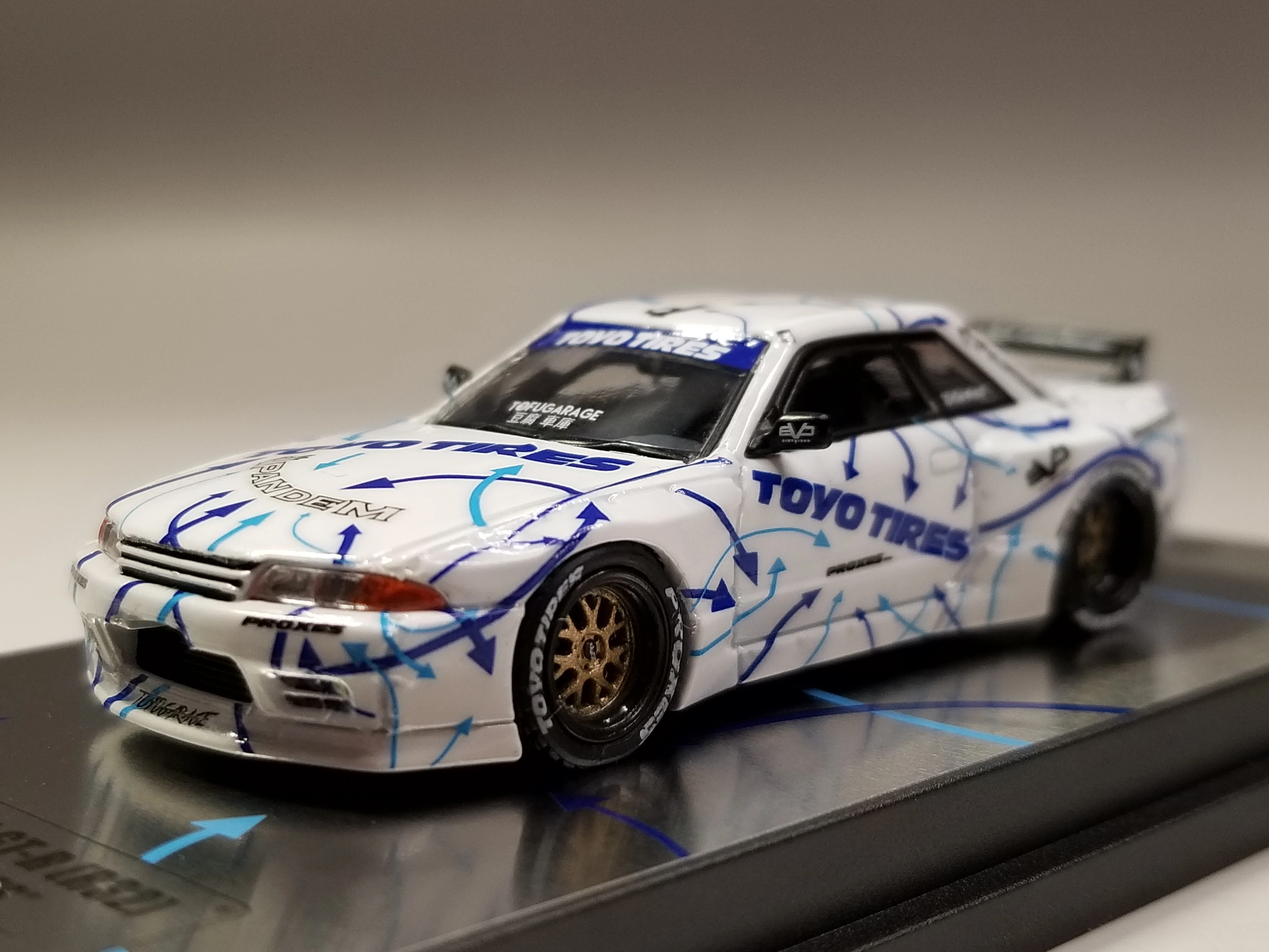 Inno 1/64 Nissan Skyline GT-R R32 Pandem Toyo шины IN64-R32P-TT литая под давлением модель автомобиля