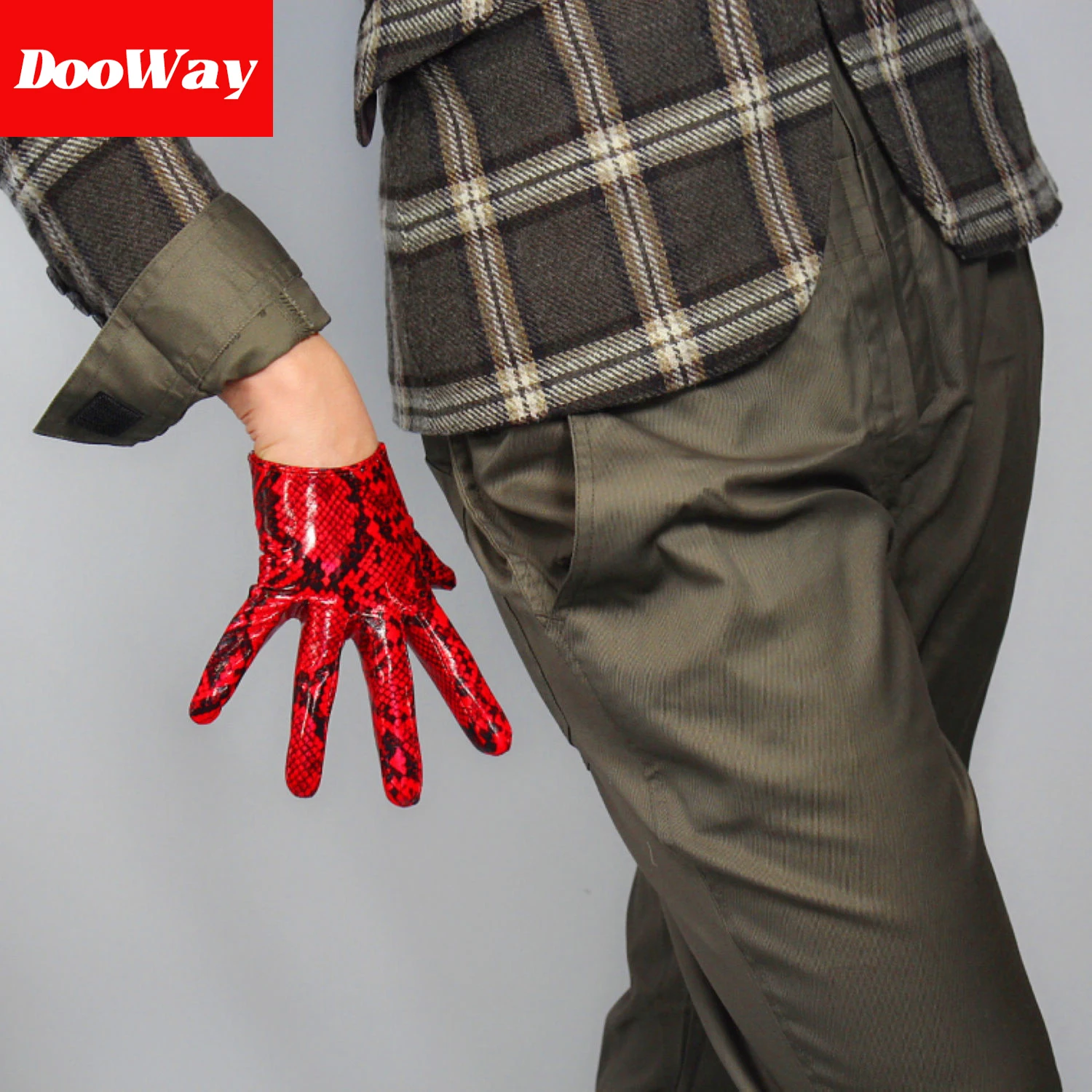 DooWay Latex Faux Leather Animal Print Women Gloves PU Wet Look Shiny Red Short Python Snake Wild Driving Race Outdoor