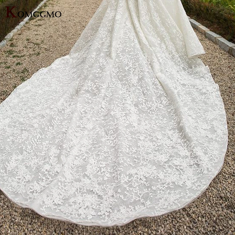 

Custom Made Cathedral Train 3D Flowers Embroidery Appliques Tulle Bridal Ball Gown Elegant Full Sleeve O-Neck Wedding Dress