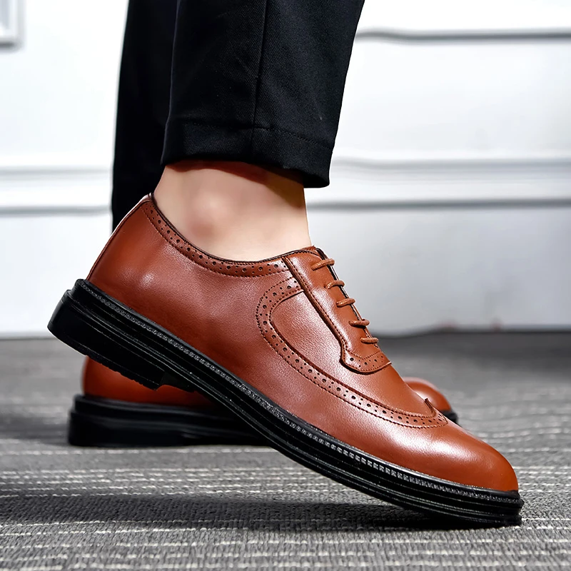 

Fashion Men Shoes brogue Luxury Classic Men Leather Shoes lace up Men Oxfords Designer Mens Dress Shoes Casual Outdoor Footwear