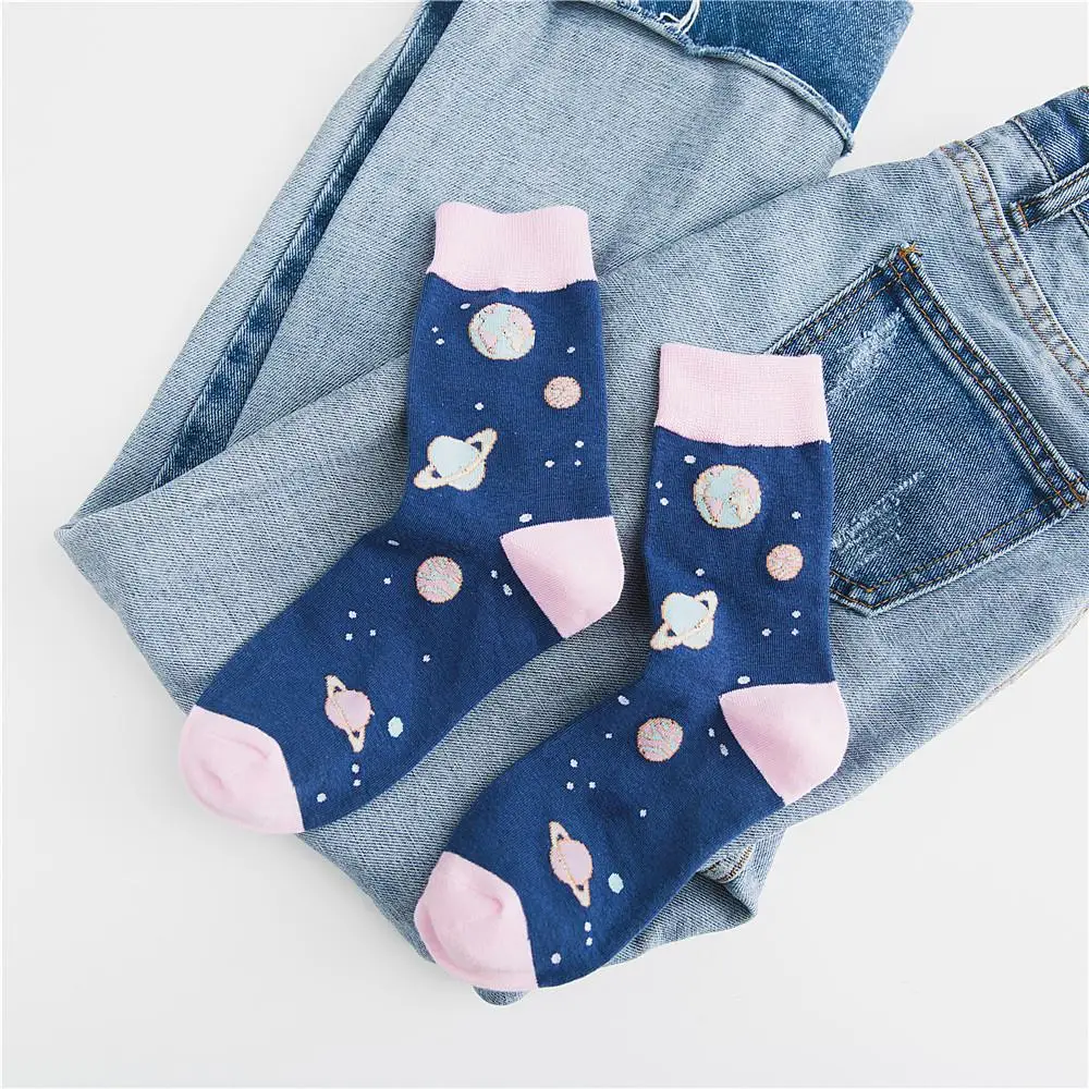 Новые зимние хлопковые носки Корея женская подвеска в виде космонавта и планеты