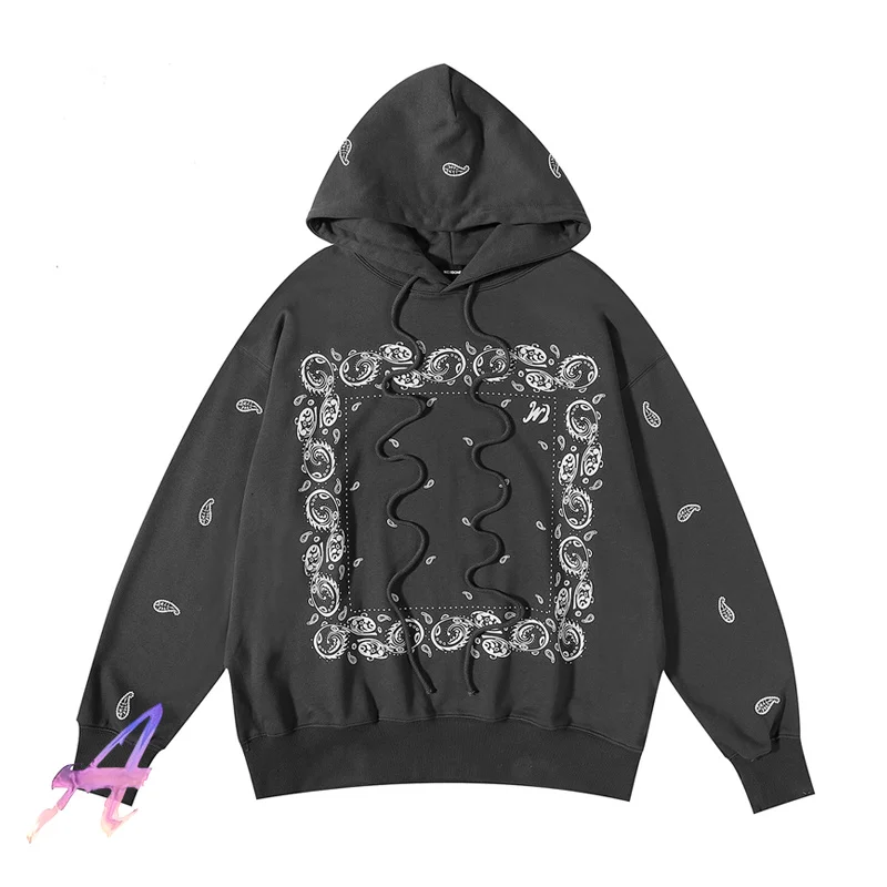 

Hoodies & Sweatshirts