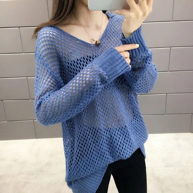 

Свитер женский вязаный с длинными рукавами и V-образным вырезом