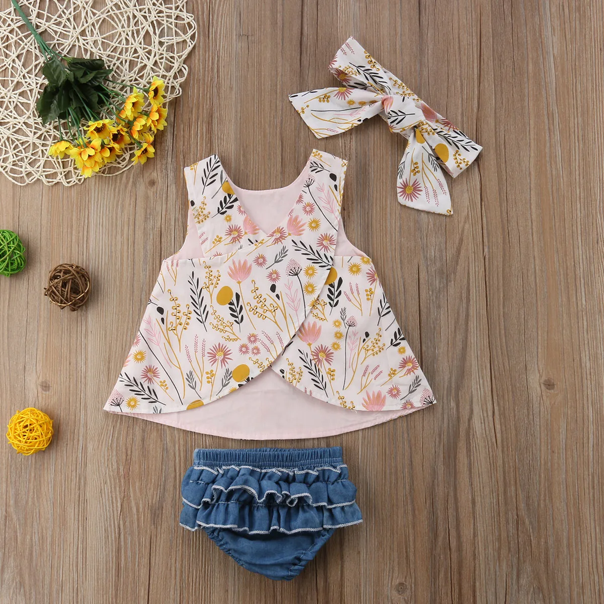Топ без рукавов с цветочным принтом и джинсовые шаровары оборками комплект из 3