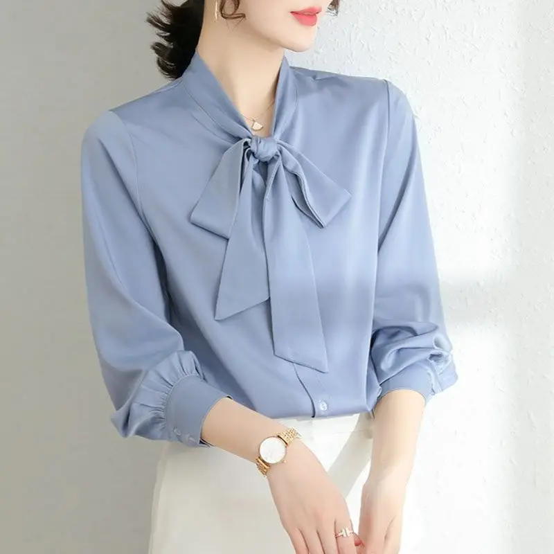 

Shirt Women's Niche 2021 new spring and autumn Bow Silk Top Fashion