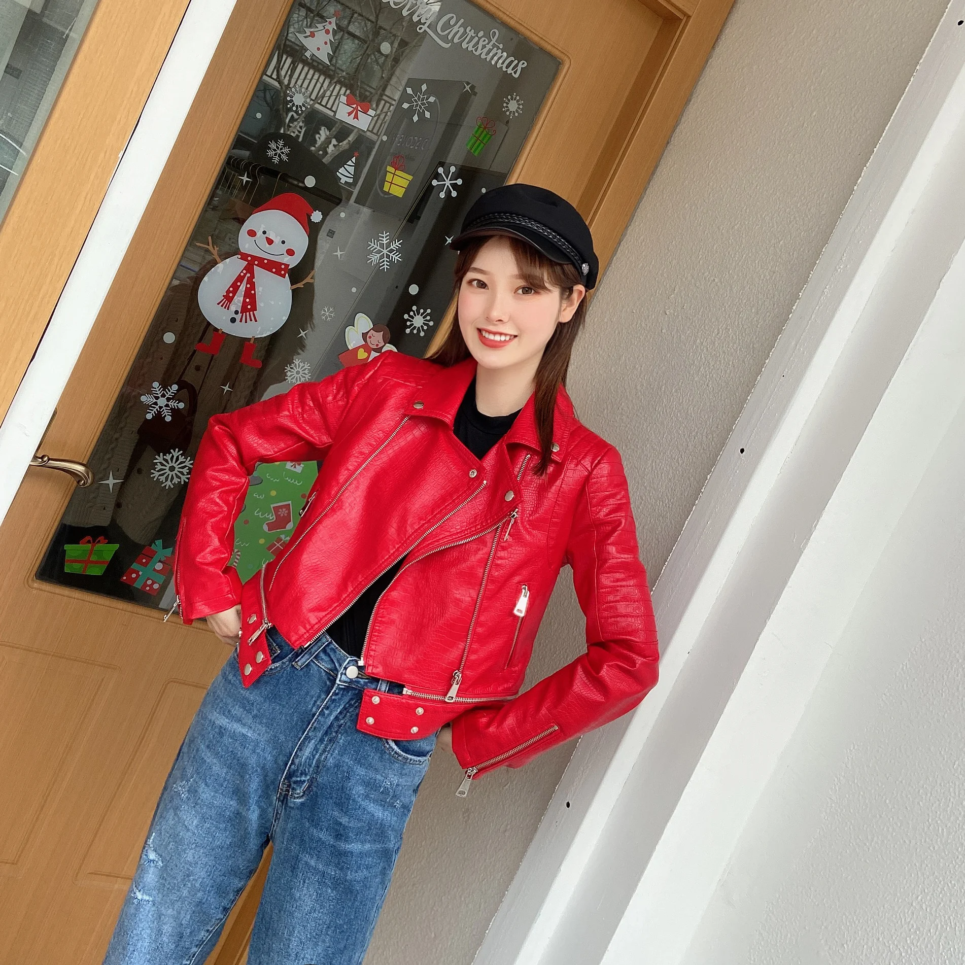 

Hot New Fashion Women Motorcycle PU Leather Jackets Female Autumn Short Epaulet Zippers Coat Hot Black Beige Red Leather Outwear