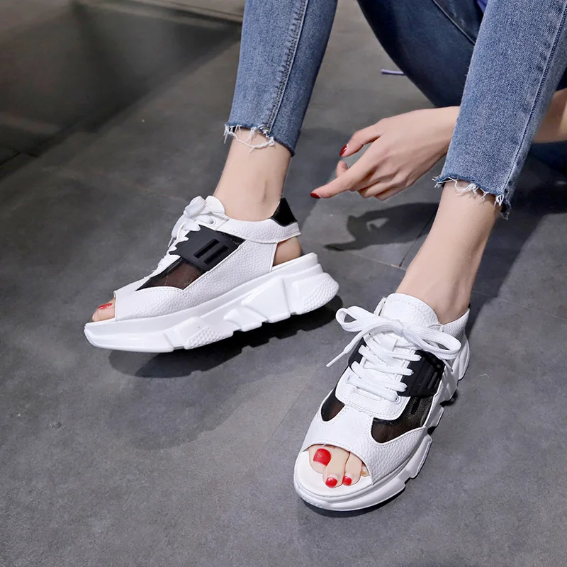 

Women's Shoes