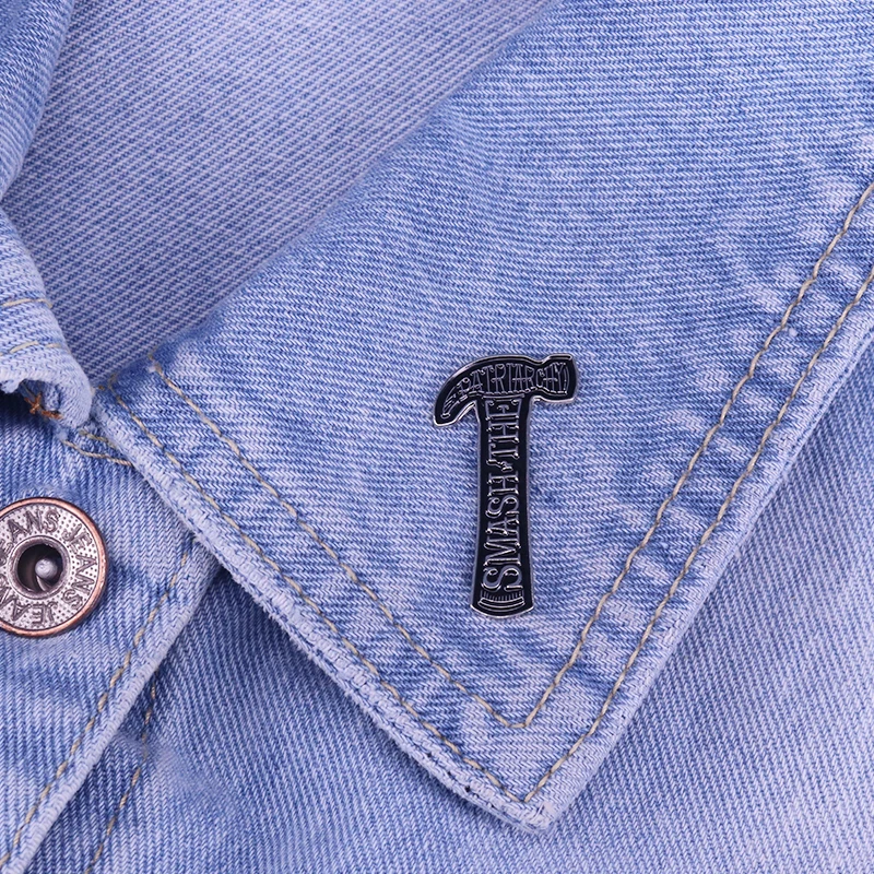 Разбивайте патриархального эмалированного штифта для девочек пожалуйста