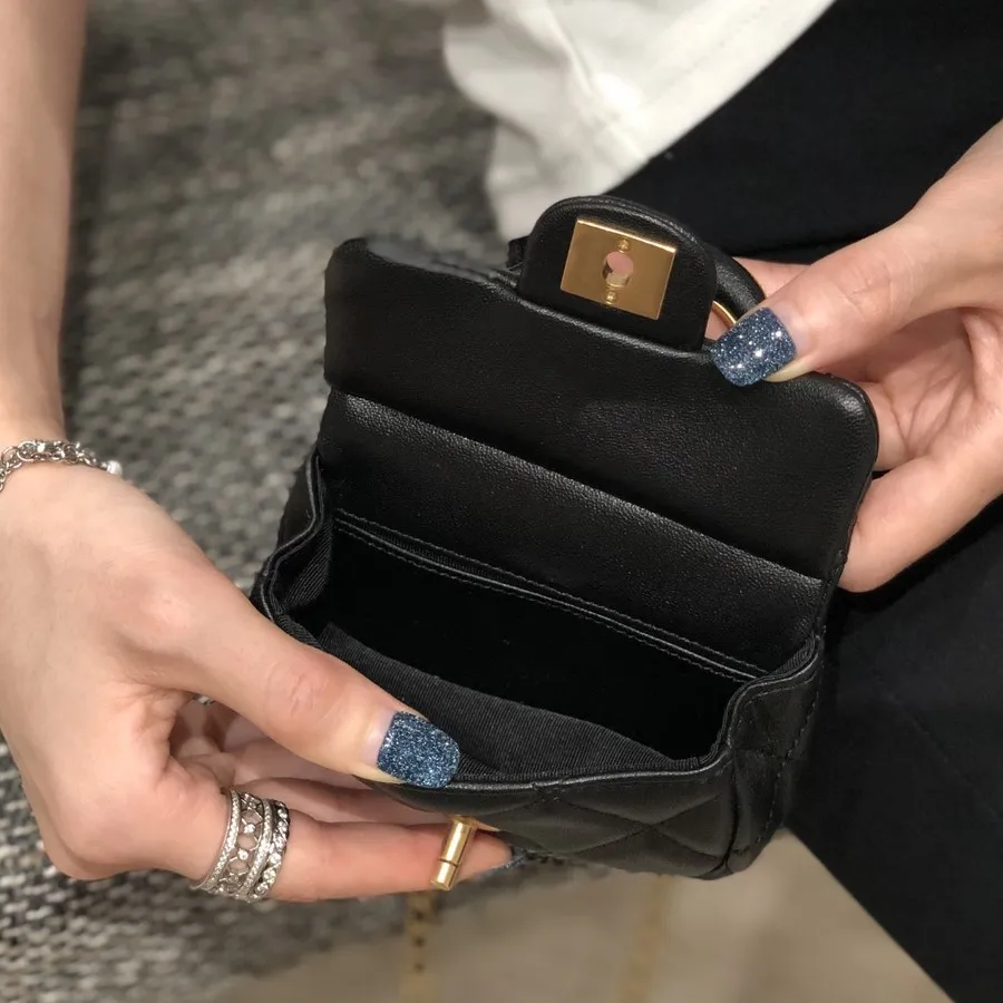 

Two-tone Handbag 2021 women's fashion designer high quality messenger bag chain top cowhide material black white