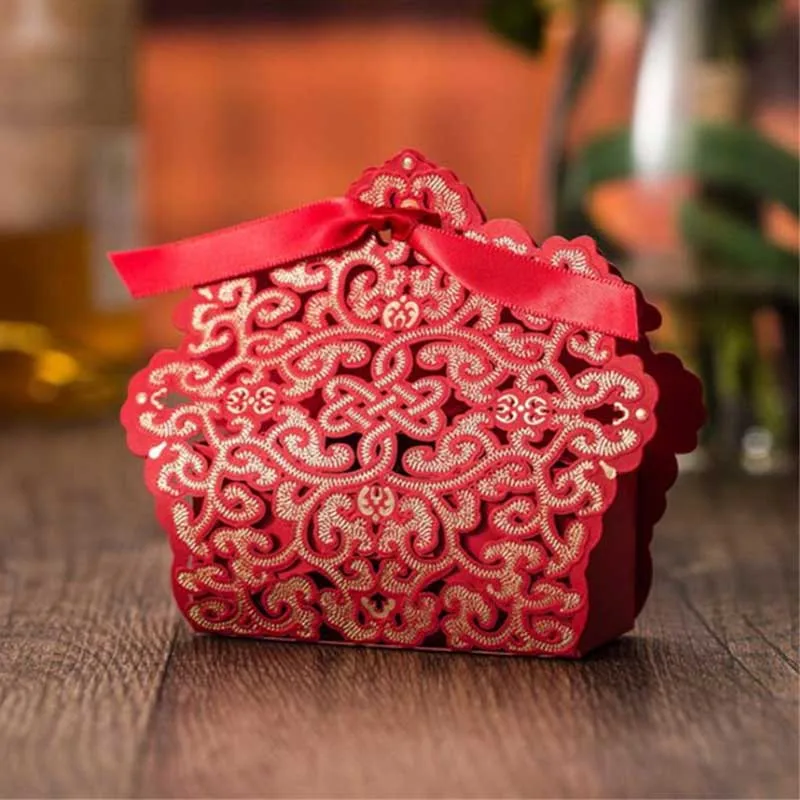 

Candy box 50 pcs/lot Wedding candy box Laser Cutting creative hollow carved Gift bag wedding gift box Chinese wedding exquisite