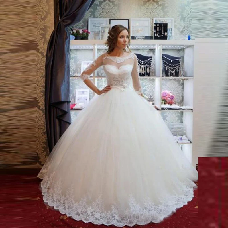 

Latest Princess Ball Gown Bridal Wedding Dresses Lace Boat Neck with Three Quarter Sleeve Wedding Gowns for Bride Illusion Back