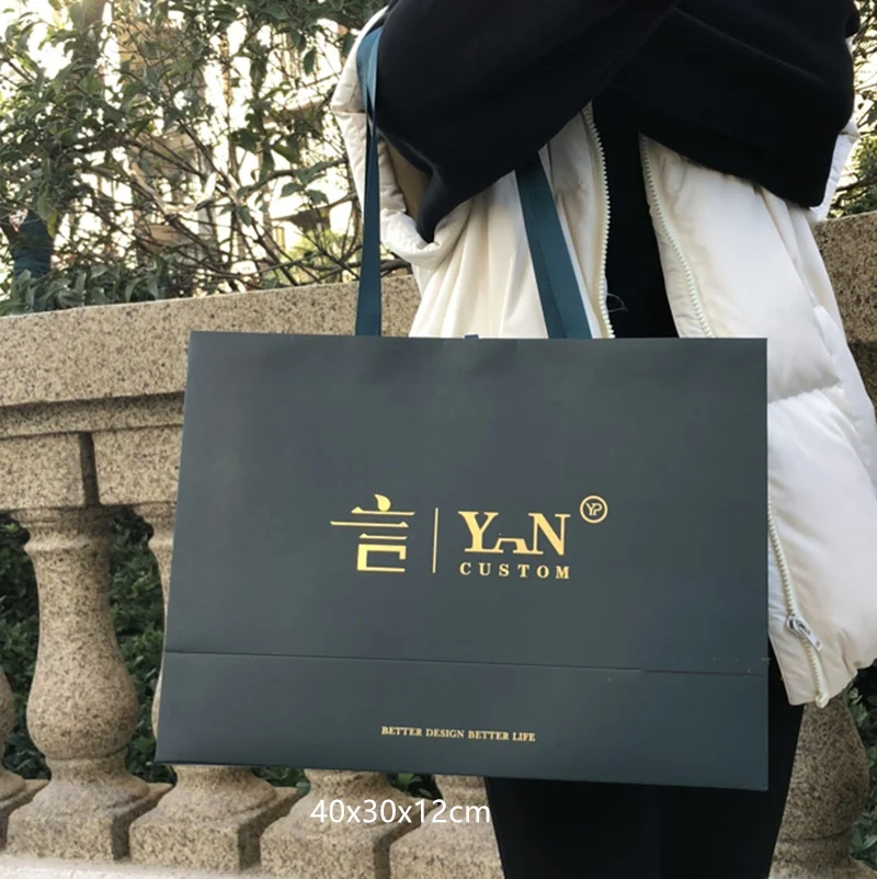 100 шт./лот подарочный бумажный пакет с логотипом на заказ Подарочная сумка для