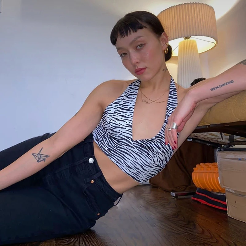 Женский топ с принтом зебры Plugalong облегающий лямкой на шее и круглым вырезом