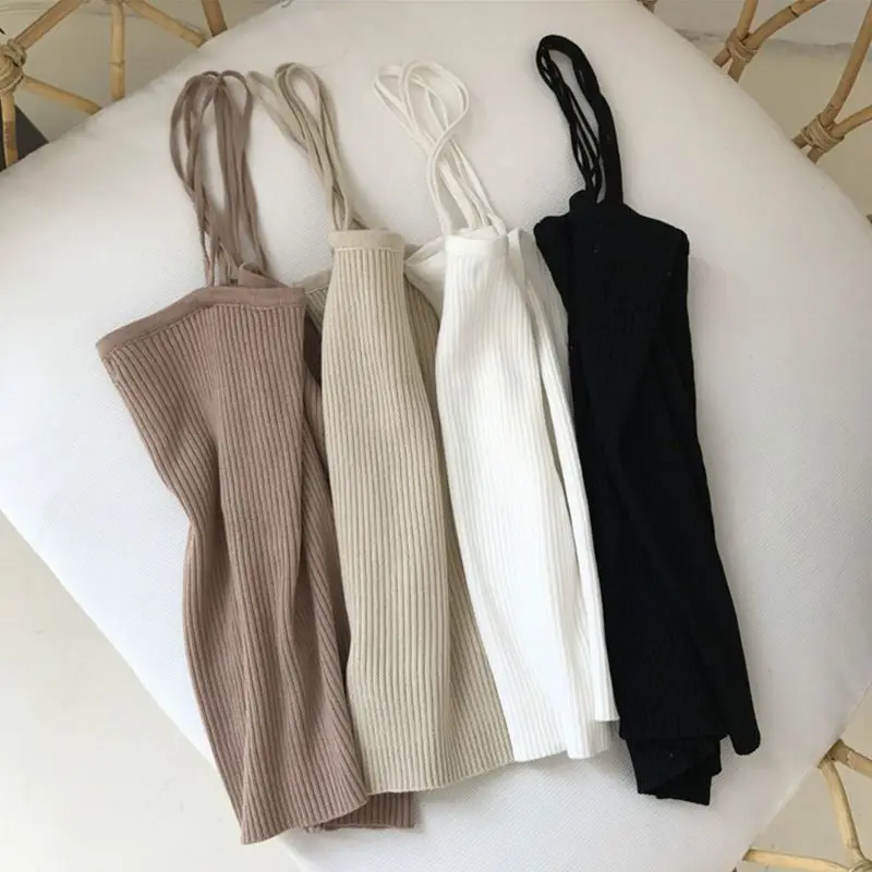 Майка женская трикотажная в рубчик минималистичный однотонный топ без рукавов