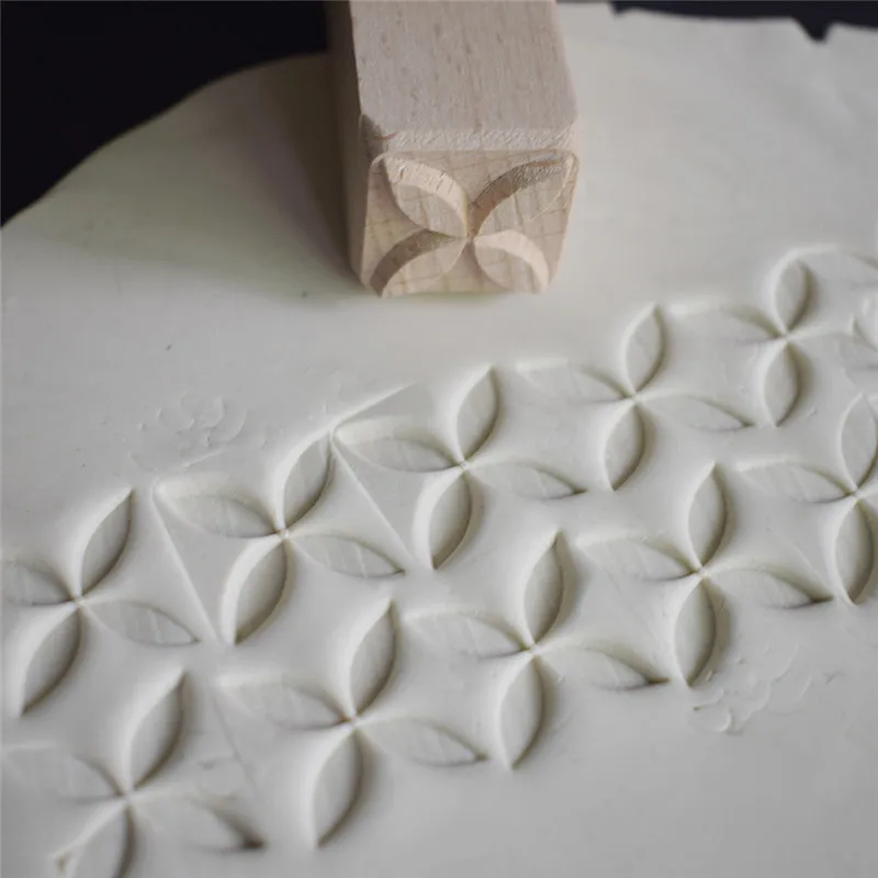 

DIY Ceramic Art Hand Carved Wooden Stamps For Printing Clay Pottery Tool 4 Petal Flower Style Emboss Texture Square Blocks Seal