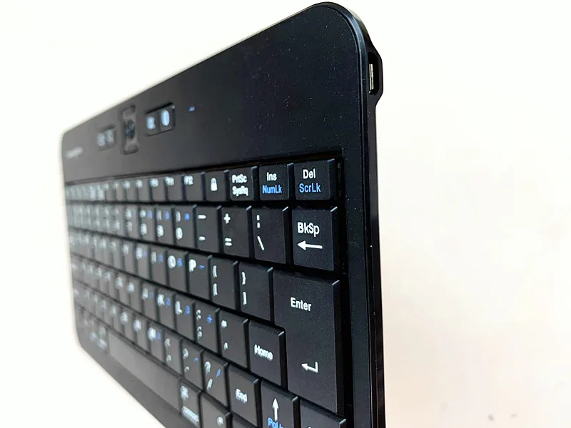 Тонкая портативная Мини Беспроводная bluetooth-клавиатура с подставкой для