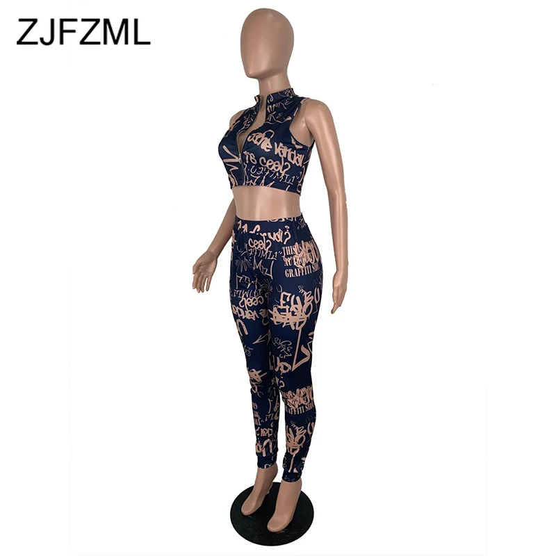 Женский спортивный костюм с V образным вырезом без рукавов| |