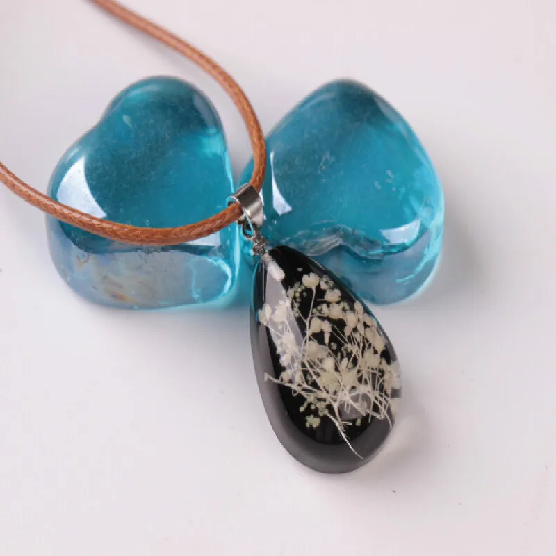 Очаровательное светящееся ювелирное изделие из смолы с кристаллами для женщин