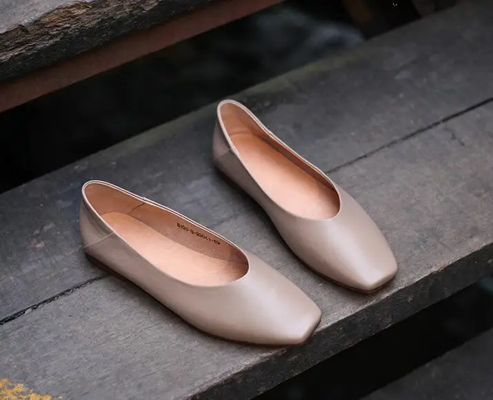 Туфли женские на низком каблуке кожаные туфли для мам среднего возраста с