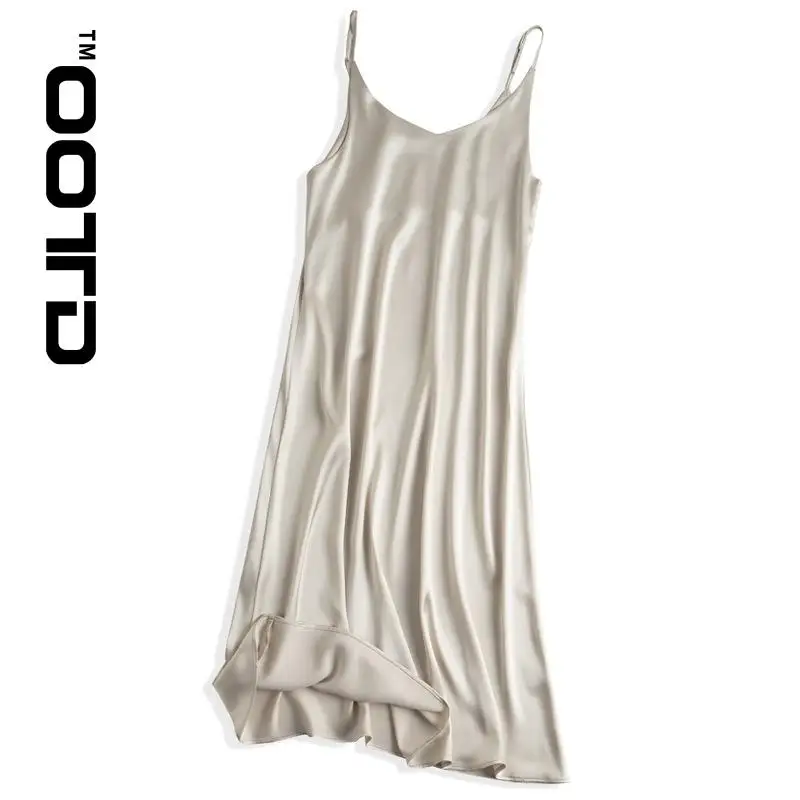 

OOTD 2021 Women Satin Dress Party Luxury Shiny Sundress Sexy Imitation Silk Fashion Ladies Satin V Neck Suspender Long Inside