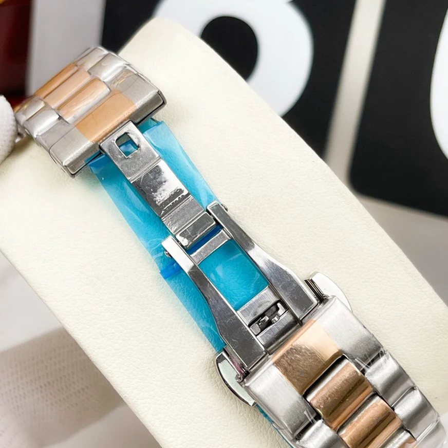 

Men/Women Luxury Designer Watches High Quality Gold Brand Quartzwatches Steel Strap Round Dial Calendar Display Business Watch