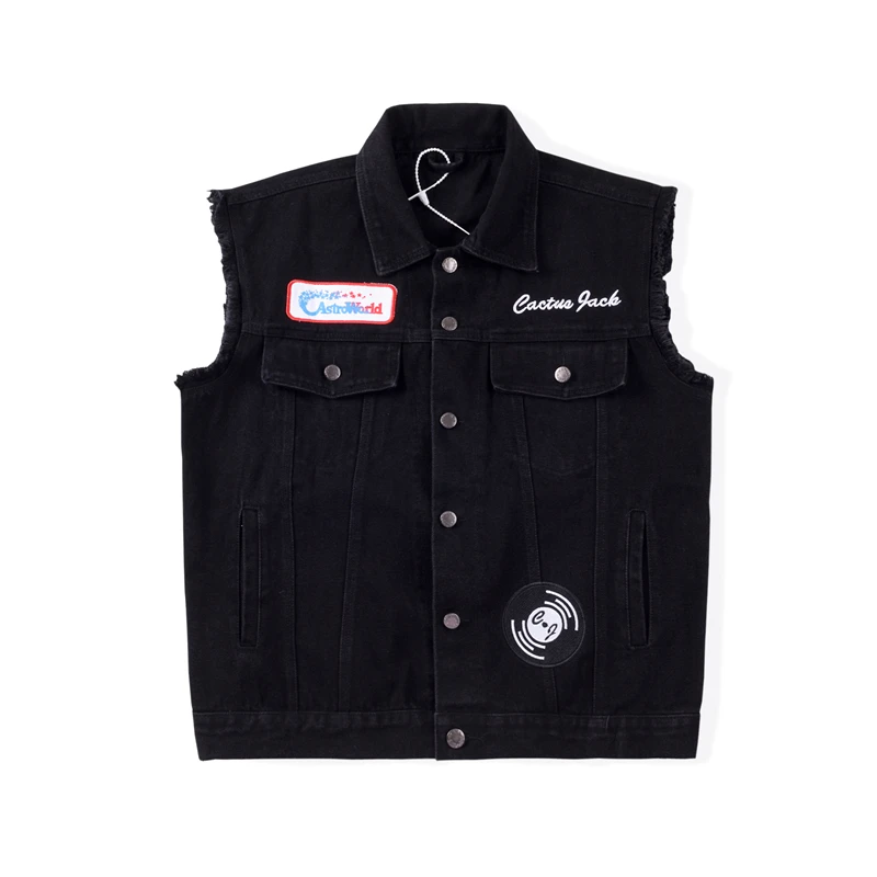 

Джинсовый жилет с вышивкой, без рукавов