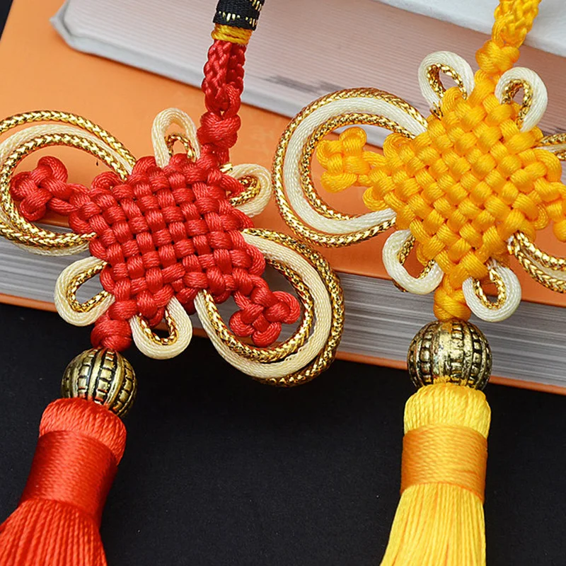Комплект из 2 предметов китайский Узелок-кисточка кулон отделанные маленькой