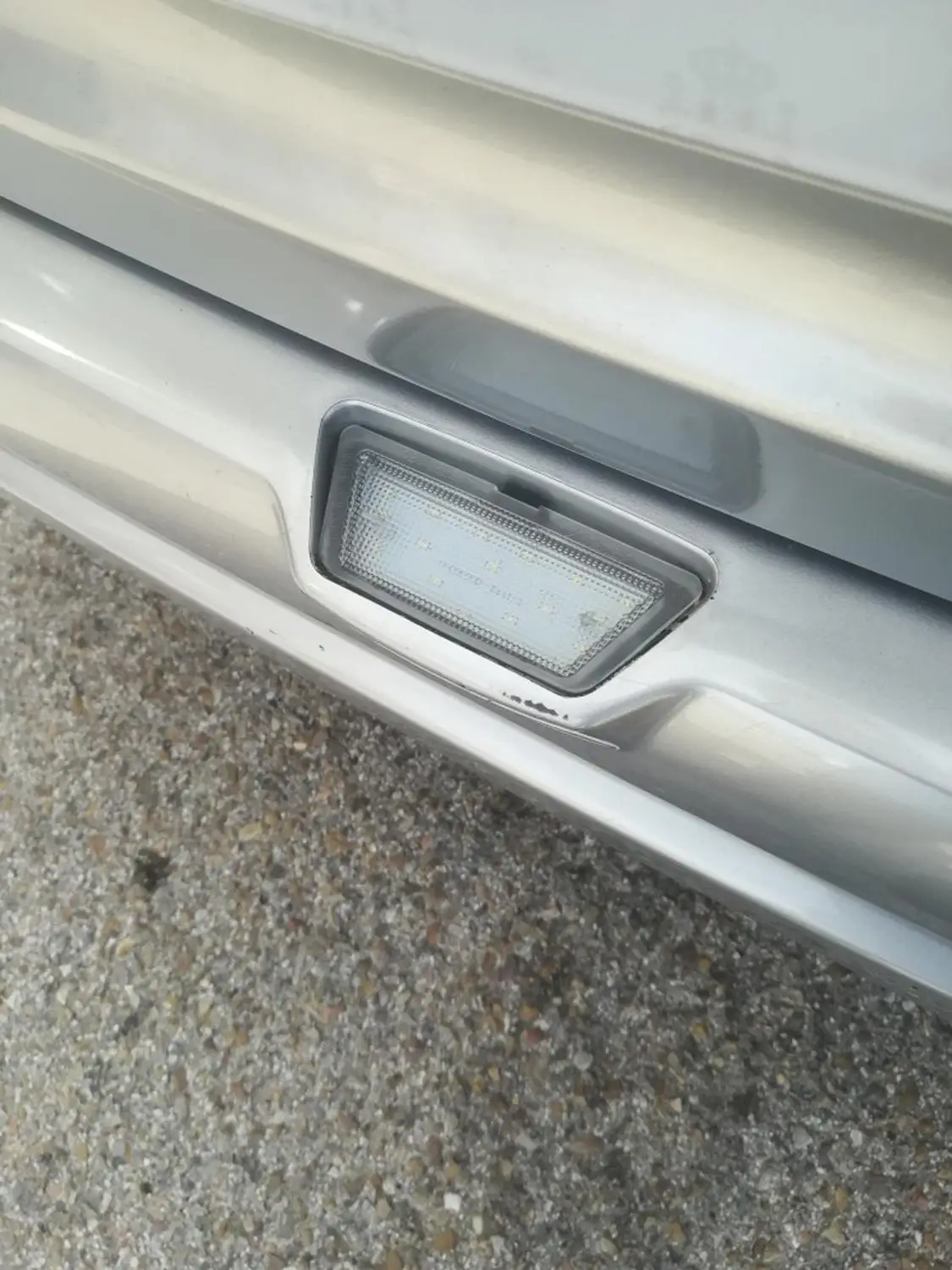 

For Opel Astra G 1998 1999 2000 2001 2002 2003 2004 Car Rear White LED License Plate Light Number Plate Lamp