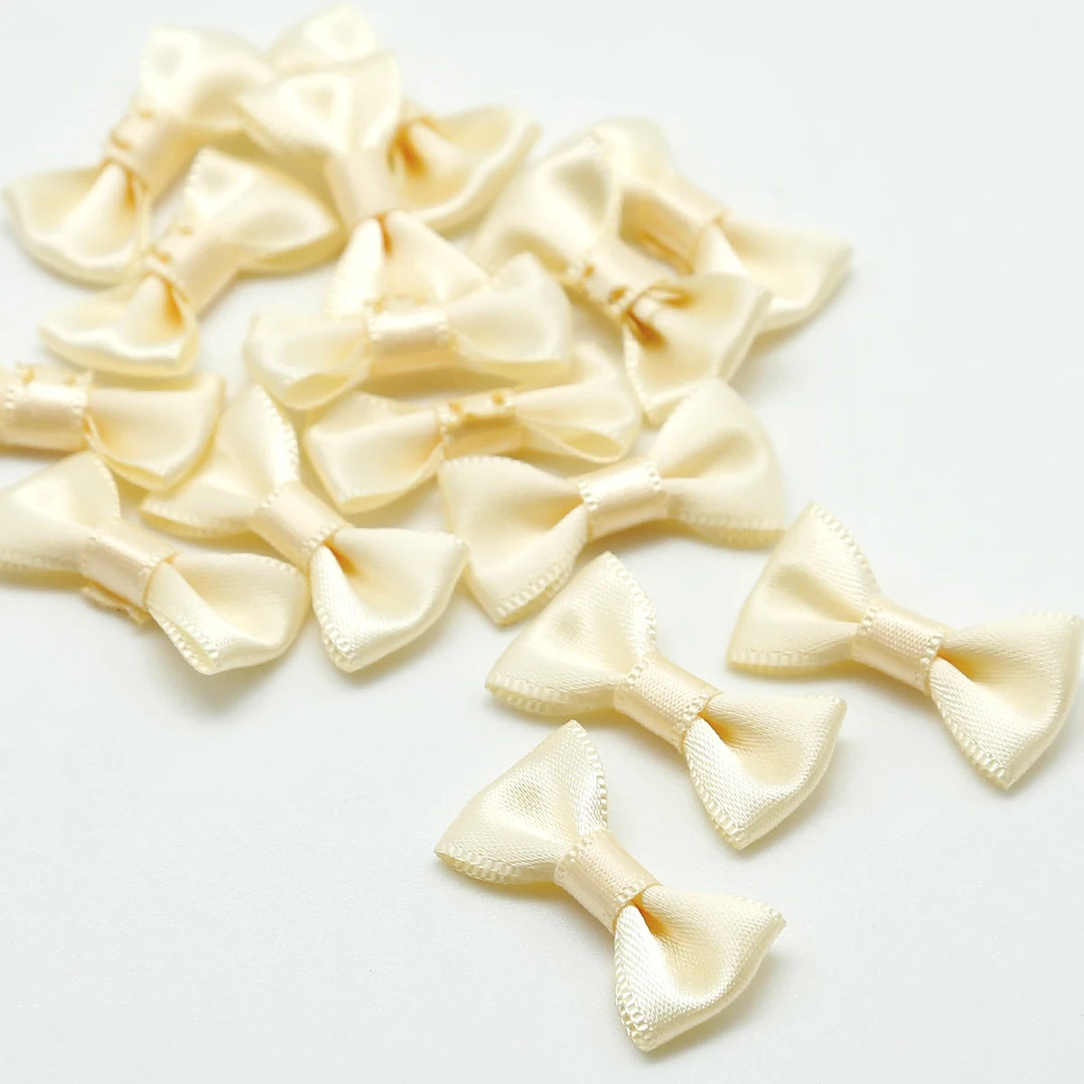 Ivory 100 шт, 3x1,5 см, ручная работа, атласная лента, бант, Подарочная посылка, бант для свадебной вечеринки, скрапбукинг, украшение, аксессуары для рукоделия - Цвет: Ivory