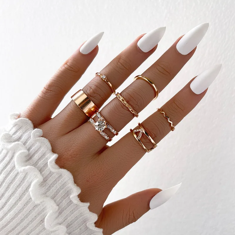 

7 Pcs/ Set Retro Fashion V-shaped Large Zircon Wave Star Pattern Joint Ring for Women Ring Party Jewelry Bohemian New Gift