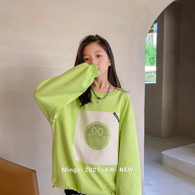 

Children's wear 2021 autumn new children's sweater children's round neck long-sleeved pullover, big smile face shirt