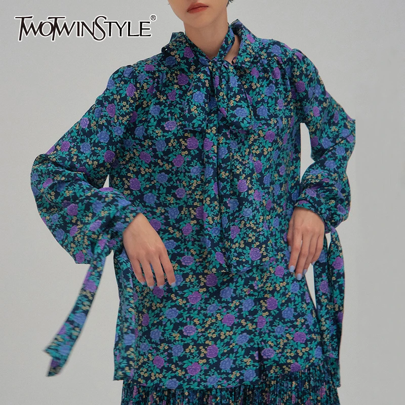 TWOTWINSTYLE Повседневные принты Для женщин рубашка с воротником стойкой и галстуком