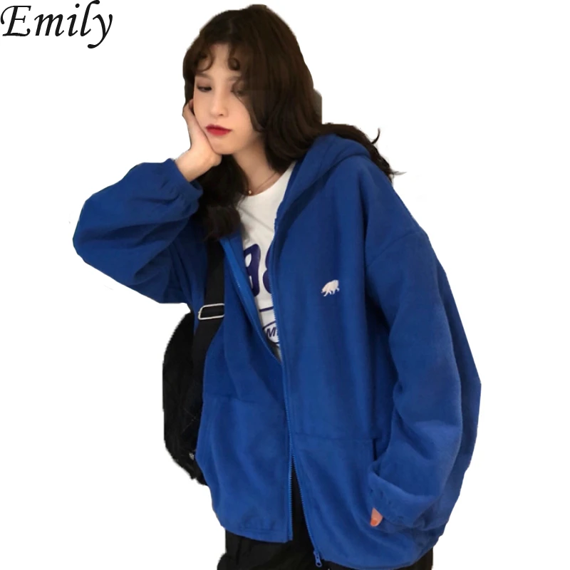 Женская толстовка на молнии однотонная Флисовая теплая с вышитым медведем в