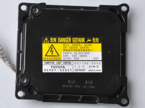 

Wotefusi TOYOTA AVALON PRIUS SOLARA VENZA DENSO HID XENON D4S D4R Ballast JAPAN (Used)