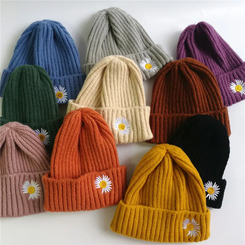 

2022 Fashion Skullies Beanies Daisies Flower Embroidery Winter Hats For Baby Warm Knitted Cap Cotton Fashion Sad Boy Cap Girls