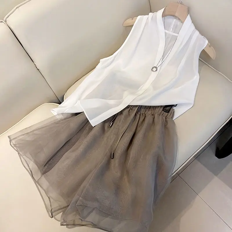 

Plus Size Shorts Suits Women's Fashion Suits Summer 2021 New Thin Net Gauze Woman Shorts Sleeveless Shirt Two-piece Sets Trend