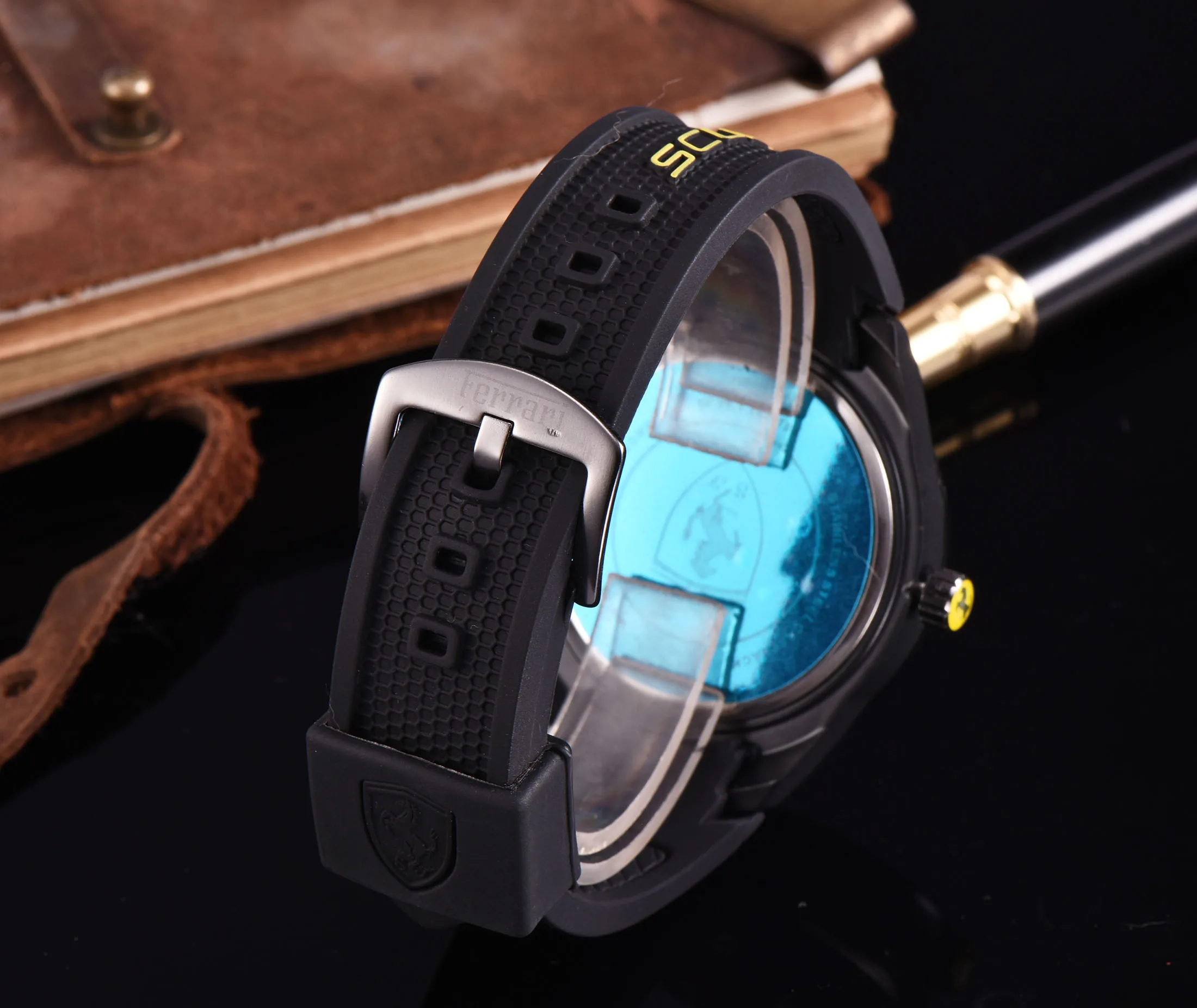 

Ferrari Men's Sports Watch Top Quality Waterproof Quartz Wristwatch Wholesale Brand Timepieces