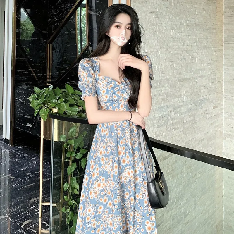 

Женские платья МАЗ