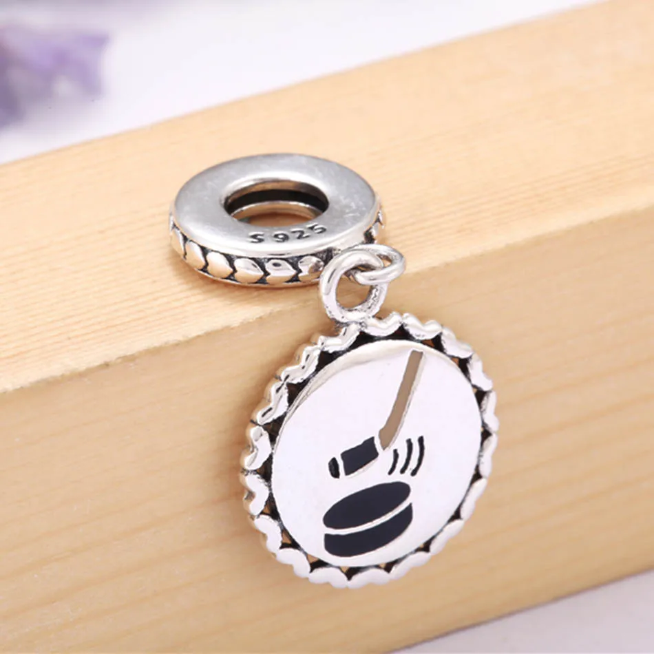 Браслеты из разноцветных бусин с подвеской хоккейного шарма из эмали, подходят для женских браслетов и браслетов DIY.