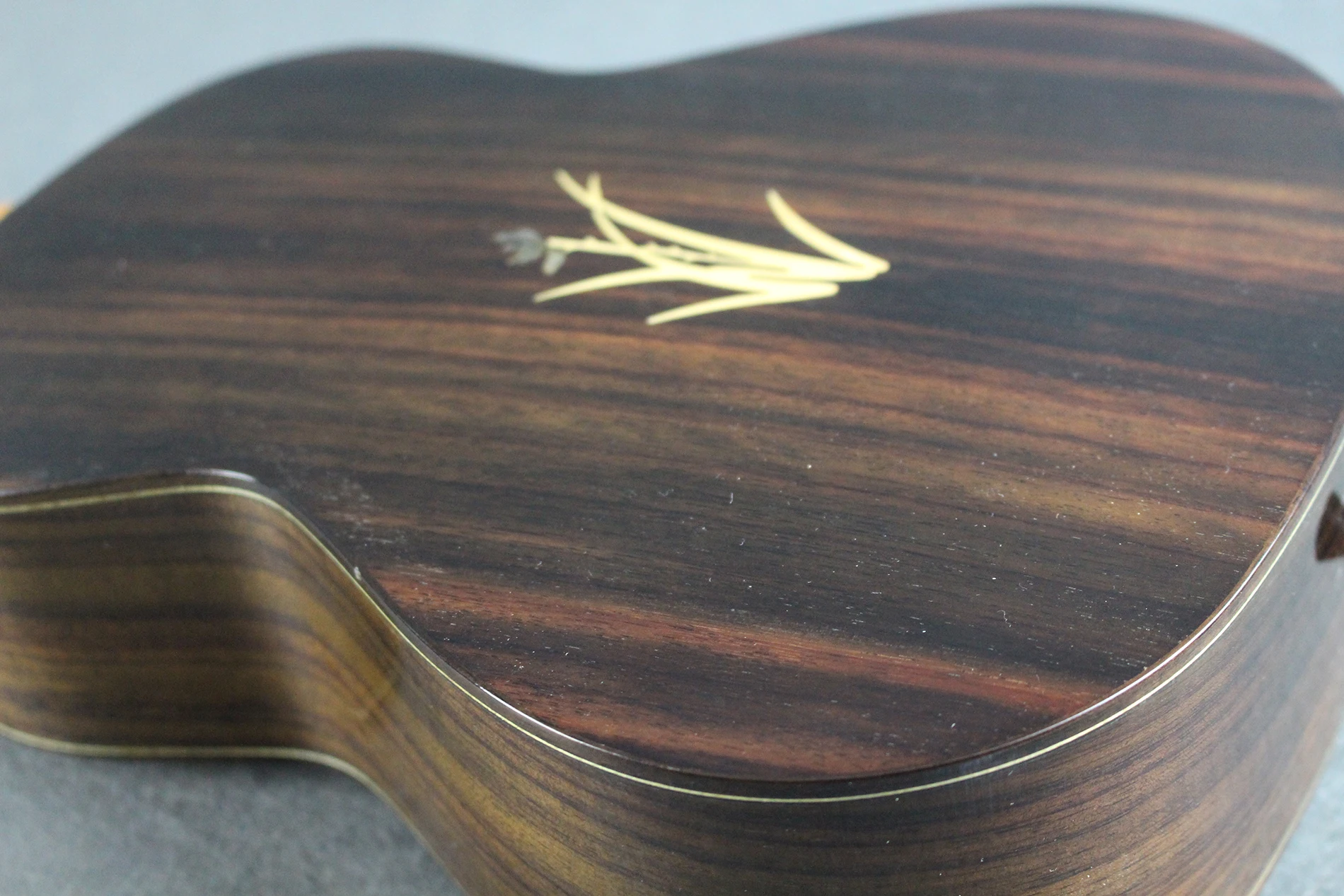 Concert Whole Solid Ukulele Spruce Top & Rosewood Side and Back укулеле 4 струны Strings Guitar With EVA hard Case | Спорт и
