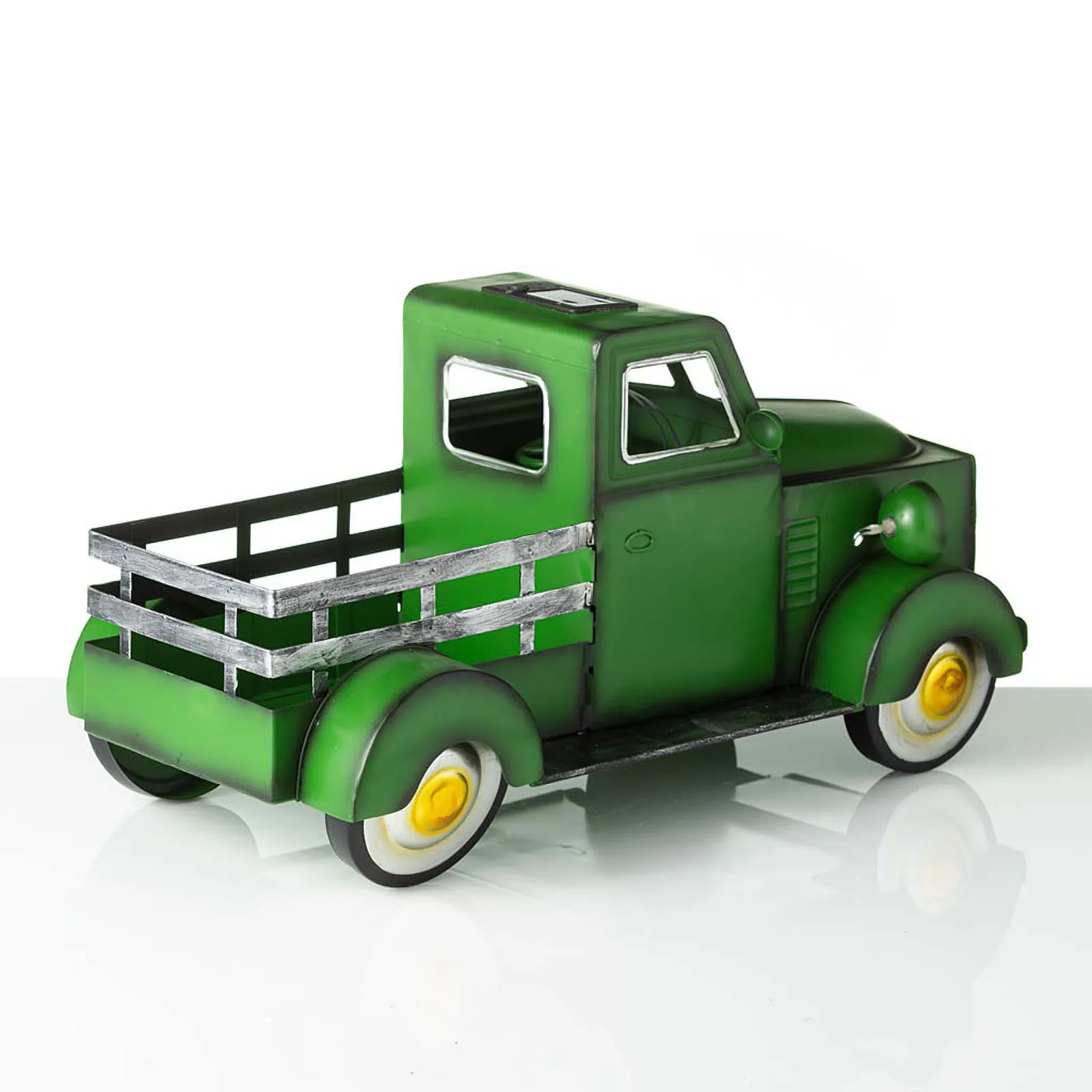 

Retro Style Solar Pickup Truck Garden Ornaments Truck Flower Pot With Car Light Yard Garden Home Decoration Outdoor Garten Gift