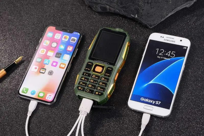 2,4 дюймов дешевый маленький мини Dual Sim мобильный телефон противоударный мощный фонарь Поддержка bluetooth Русская клавиатура MP3 MP4 power Bank