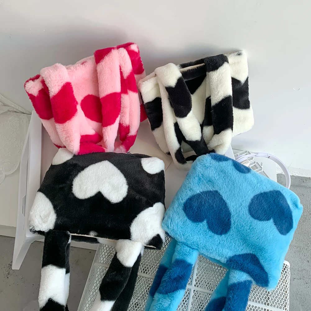 

Модная женская сумка на плечо, креативные сумки с принтом в виде сердца для женщин, плюшевые мягкие женские повседневные большие сумки на це...