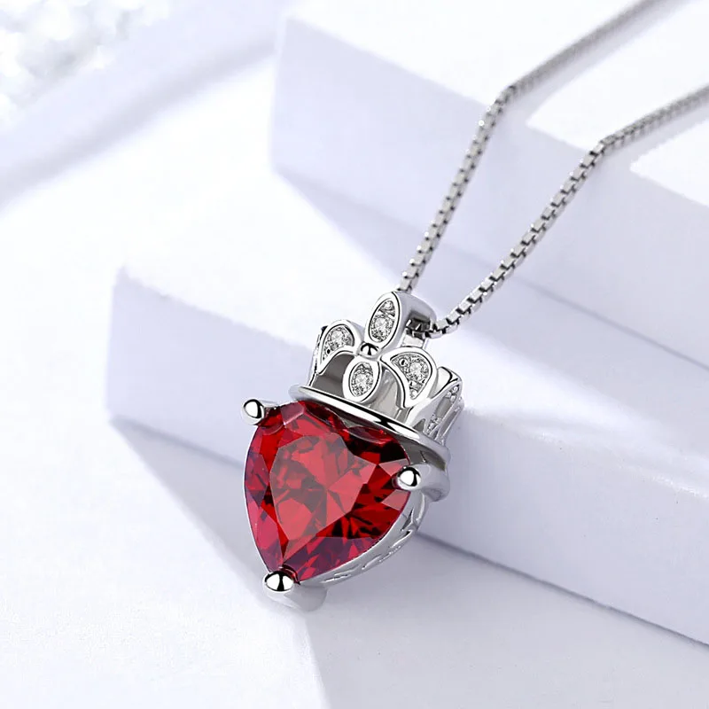 

Женская подвеска из серебра пробы