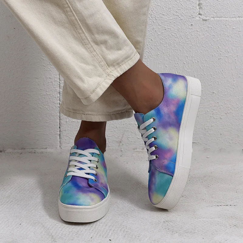 

2020 Canvas Shoes Vulcanized Sneakers Shoes Lady Lace-up Casual Shoes Women Breathable Colorful Rainbow Sneakers Plus Size 43