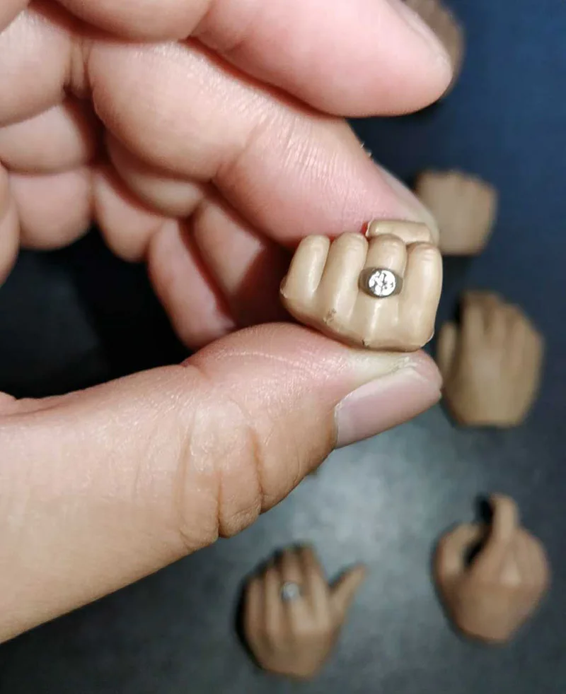 

Tbleague 1/6 Scale Male Soldier Ring Hand Model for 12in Action Figure Accessories Parts Toys