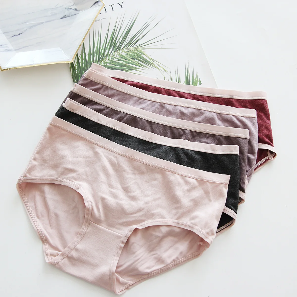 

New Panties Women Girls Underwear Cotton Panty Elasticity Comfortable Middle-Rise Lingerie Panties Briefs Lingerie Drop Shipping