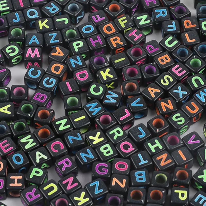 Бусины-надписи 100 шт. для самостоятельного изготовления игрушек сменные резинки