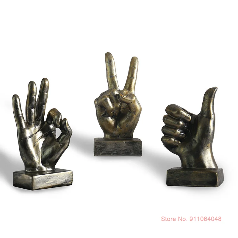 

European Creative Gesture Resin Miniature Ornaments Living Room Crafts Featured Gifts Desktop Home Decoration Retro Furnishings