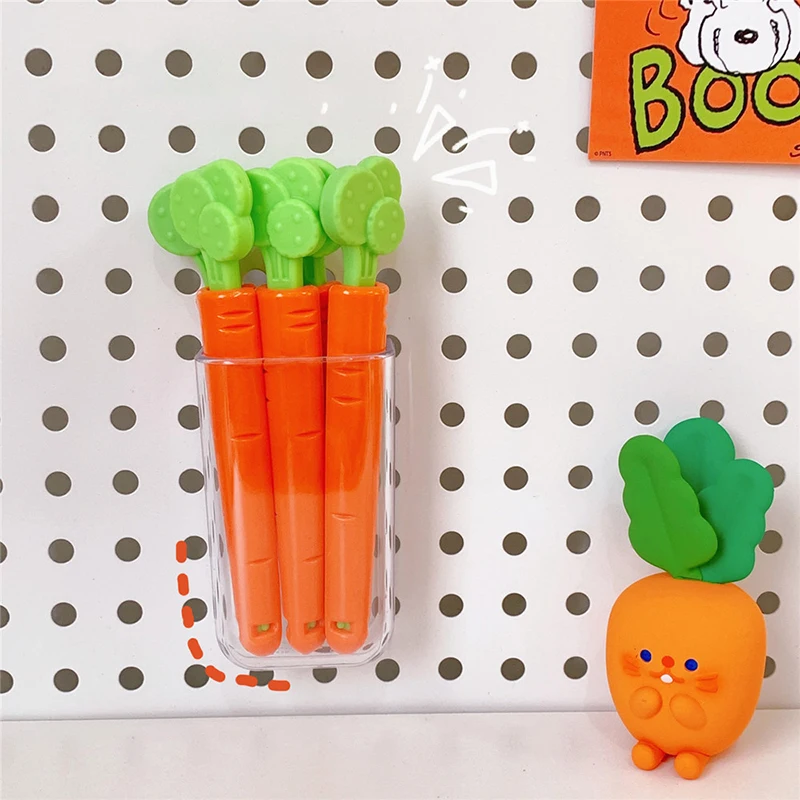 

5pcs carrot-shaped snack food plastic sealed entrainment magnet box kitchen food snacks kitchen household storage tools